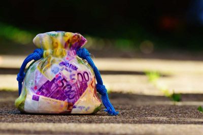 Contratti Terziario: prezzi in aumento, paghe in stallo