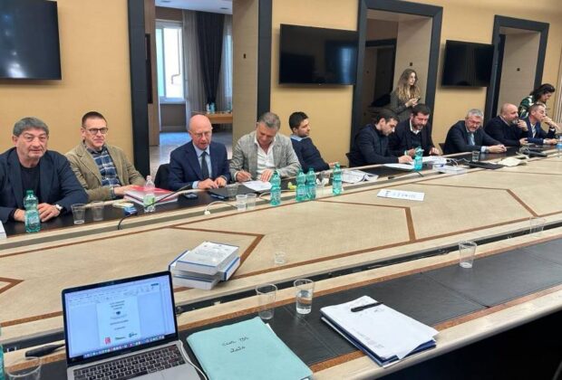 Terziario, rinnovati i contratti: 240 euro di aumento. Tutti i dettagli