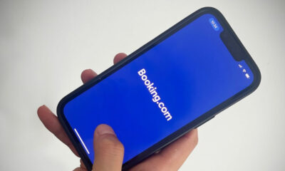 Booking.com annuncia licenziamenti in Italia