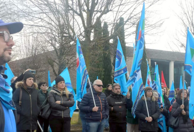 Tagli e dismissioni in Unicoop Etruria e Superconti, sciopero riuscito