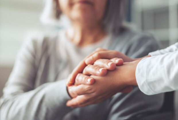 Lavoro domestico, le parti sociali alle istituzioni: "serve riforma urgente del settore"